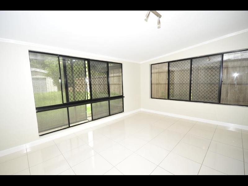 59 Hayward Street, Mooroobool QLD 4870