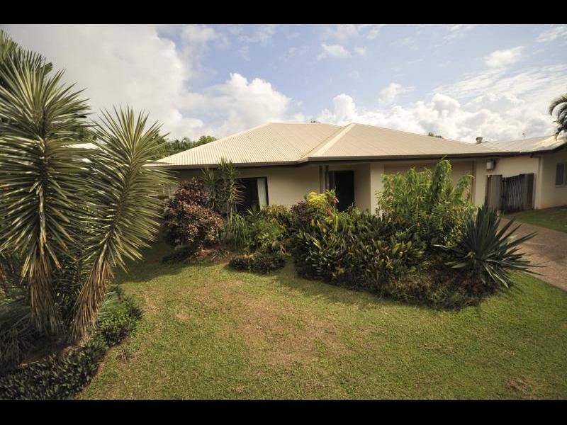 3 Dodd Court, Mooroobool QLD 4870