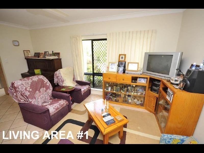 3 Dodd Court, Mooroobool QLD 4870