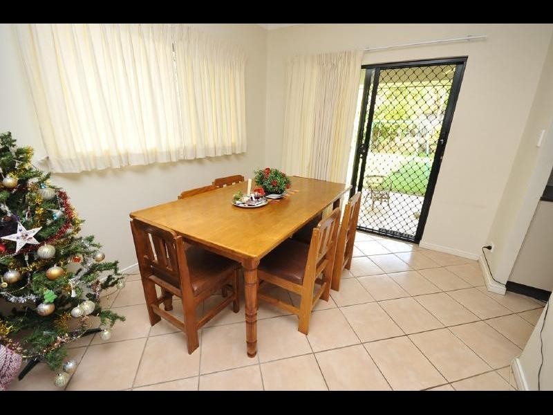 3 Dodd Court, Mooroobool QLD 4870