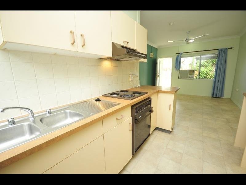 5/8 Bell Street, Bungalow QLD 4870