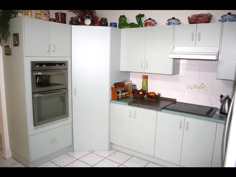 5 Wedelia Court, Mooroobool QLD 4870