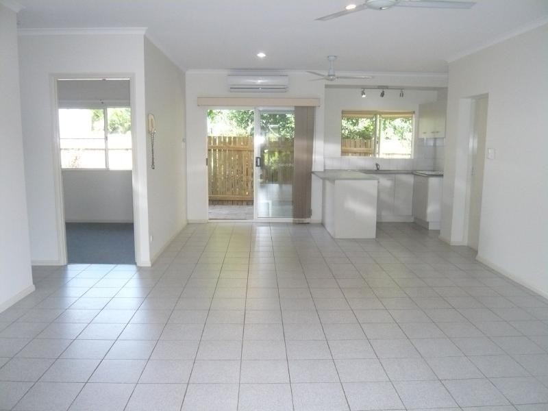 2/9 Portsea Crescent, Kewarra Beach QLD 4879