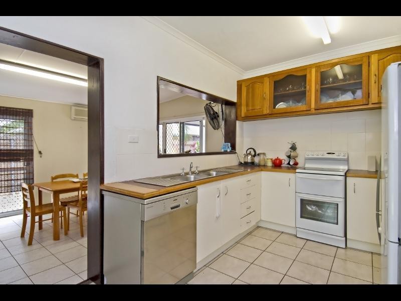 Kewarra Beach QLD 4879