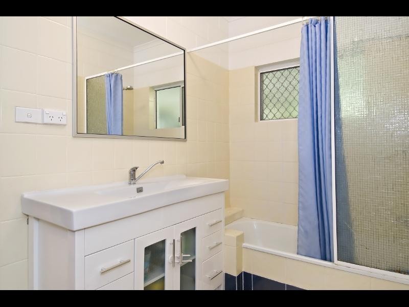 Kewarra Beach QLD 4879