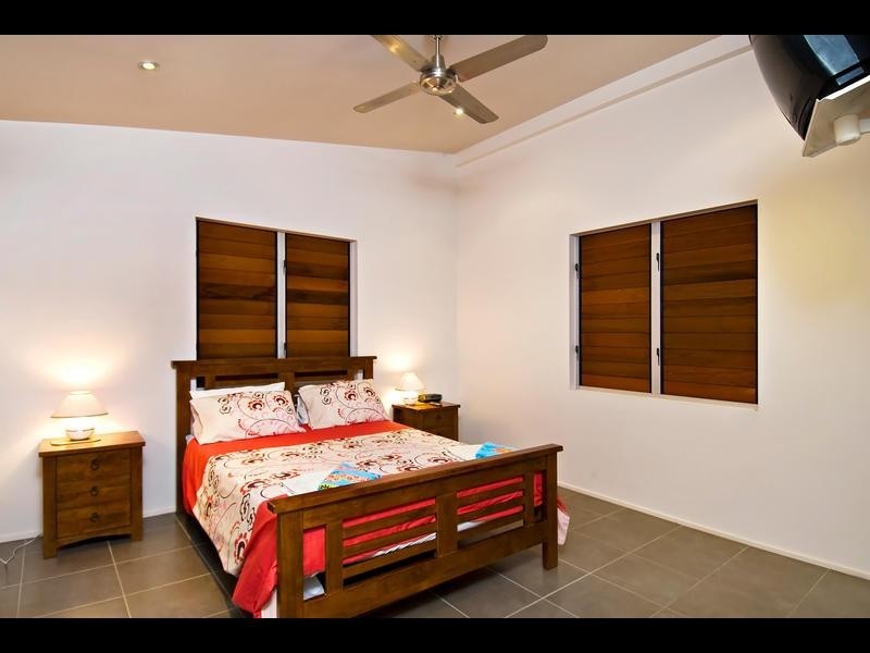 41 Riverside Parade, Trinity Park QLD 4879