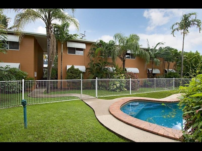18/4 Chester Court, Manunda QLD 4870