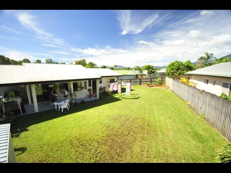 10 Cracknell Road, White Rock QLD 4868