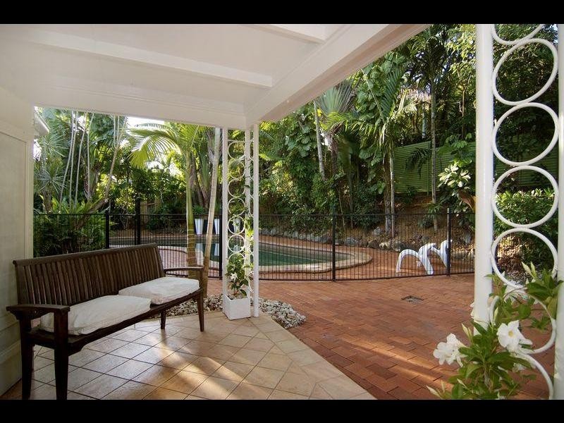 73-75 Walsh Street, Edge Hill QLD 4870