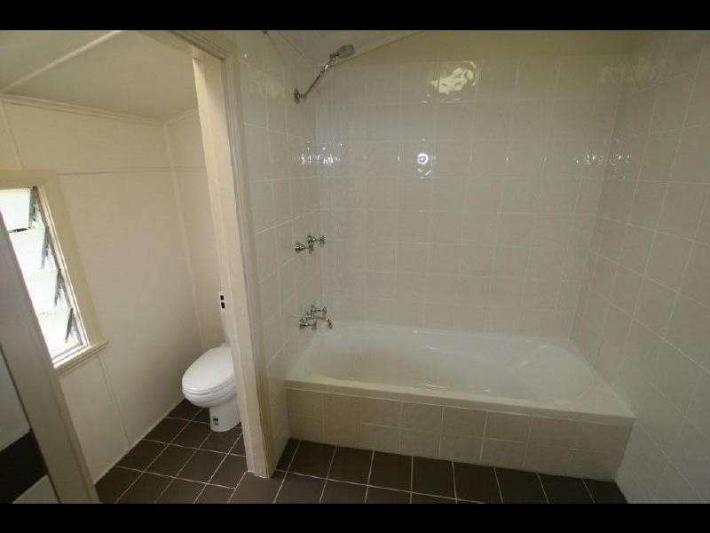 327 Draper Street, Parramatta Park QLD 4870