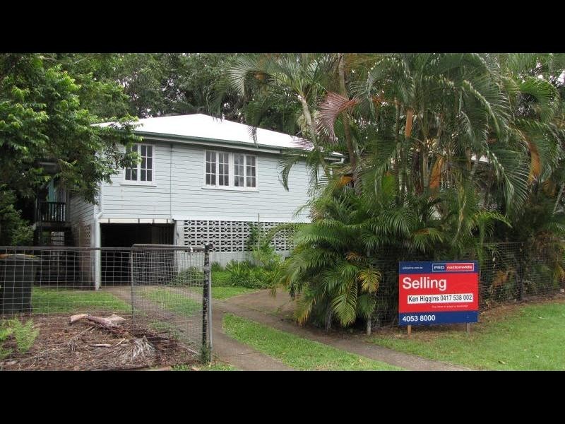 10 Shearer Avenue, Manunda QLD 4870