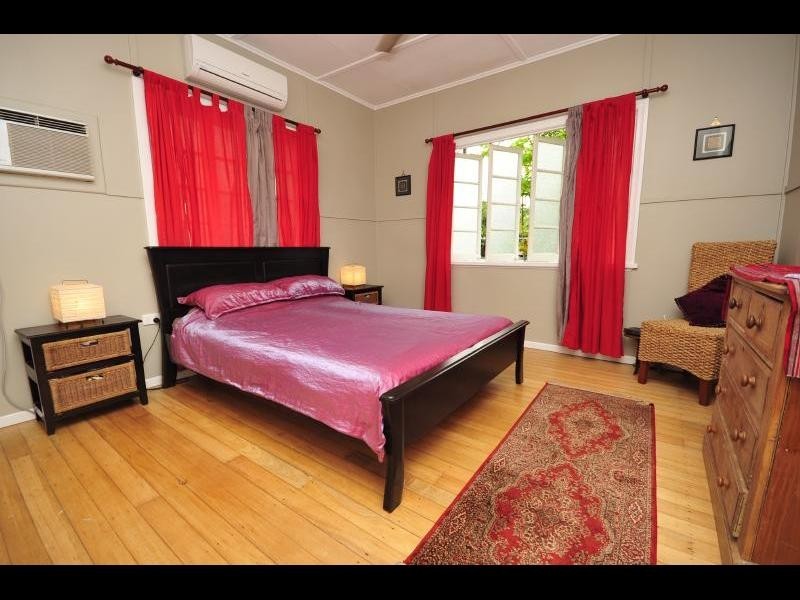 43 Moody Street, Mooroobool QLD 4870