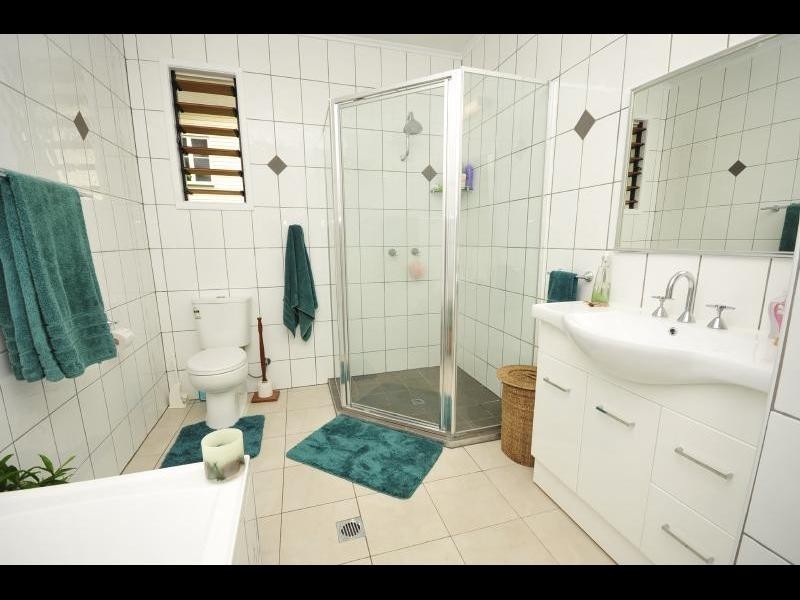 43 Moody Street, Mooroobool QLD 4870