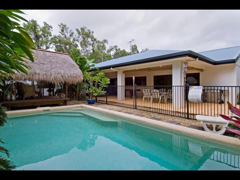 16 Moore Road, Kewarra Beach QLD 4879
