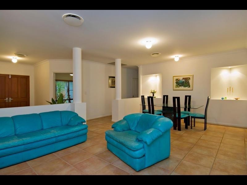 16 Moore Road, Kewarra Beach QLD 4879