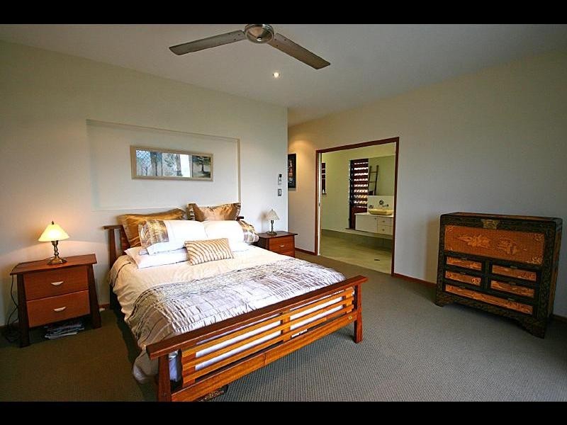Brinsmead QLD 4870