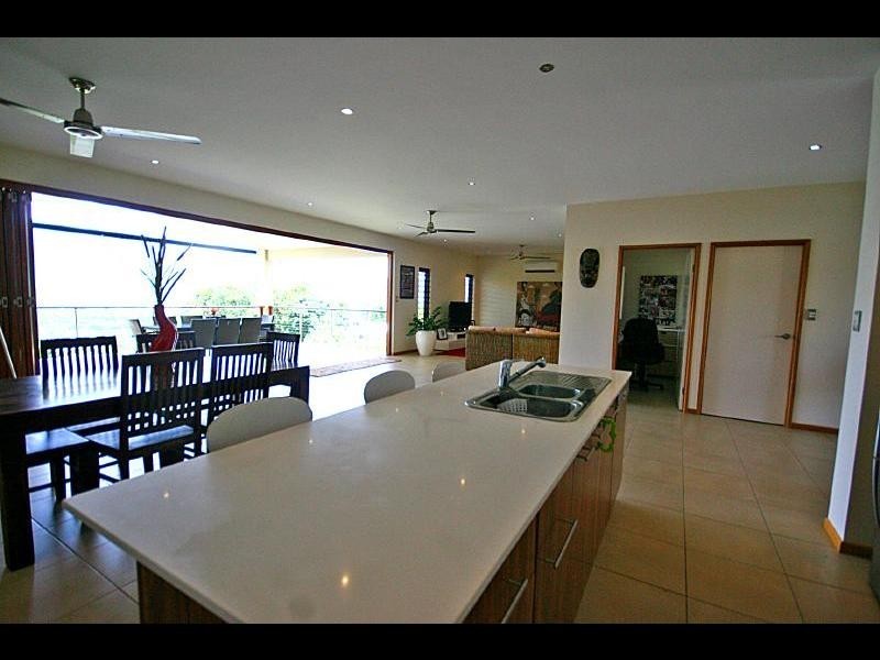 Brinsmead QLD 4870