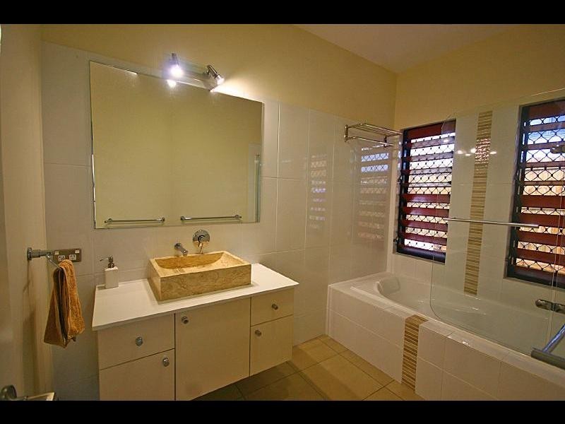 Brinsmead QLD 4870
