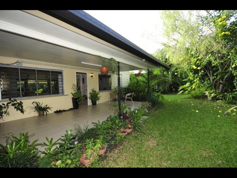 46 Atherton Street, Whitfield QLD 4870