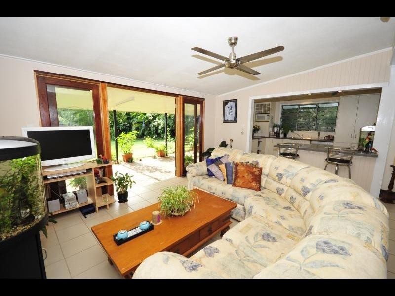 46 Atherton Street, Whitfield QLD 4870