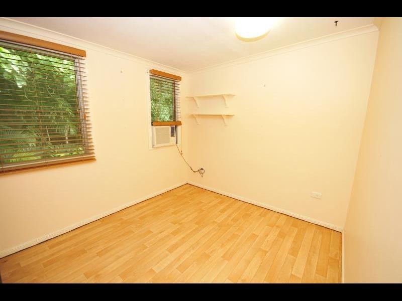 46 Atherton Street, Whitfield QLD 4870