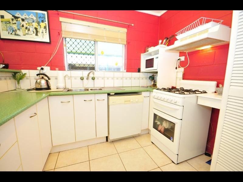 432 Varley Street, Yorkeys Knob QLD 4878