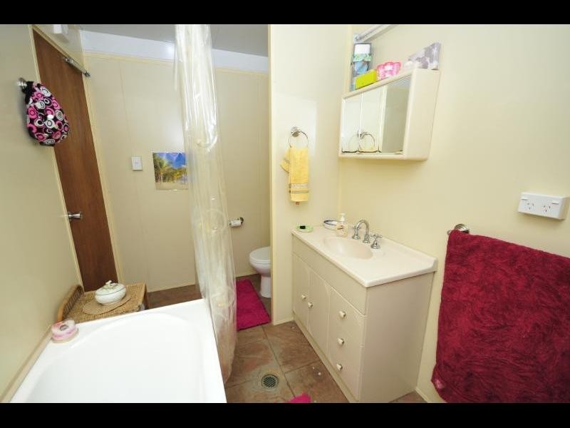 432 Varley Street, Yorkeys Knob QLD 4878