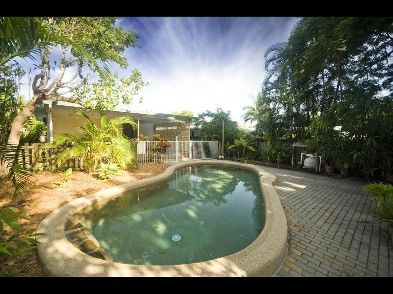 432 Varley Street, Yorkeys Knob QLD 4878