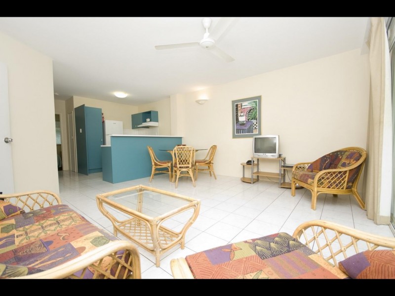 12/1 Poinciana Street, Holloways Beach QLD 4878