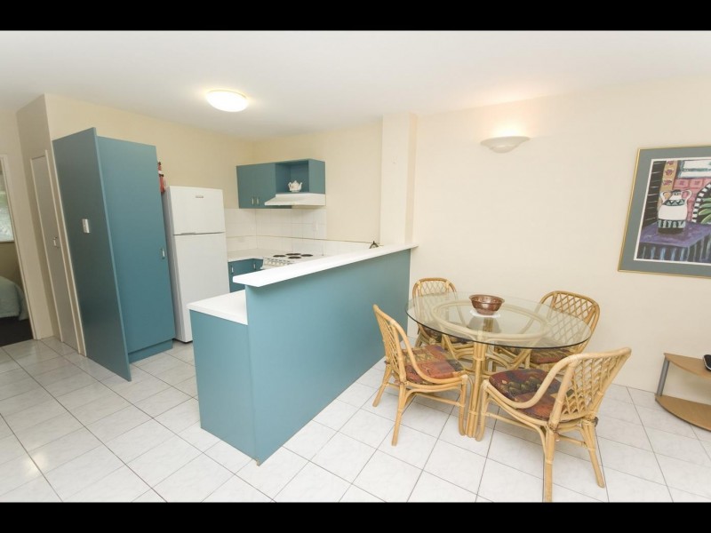 12/1 Poinciana Street, Holloways Beach QLD 4878