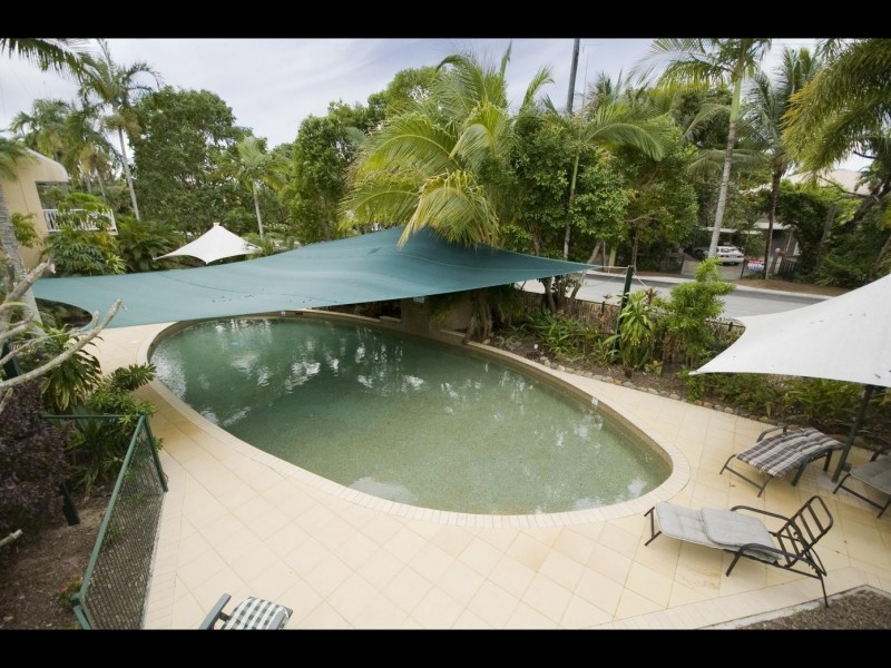 12/1 Poinciana Street, Holloways Beach QLD 4878