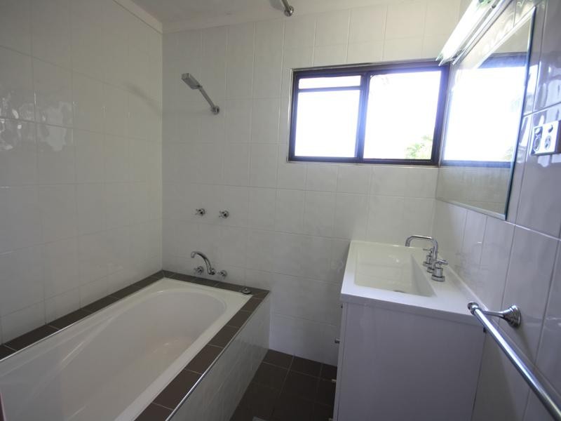 56 McCormack Street, Manunda QLD 4870