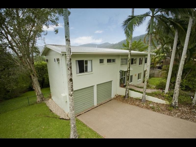 20 Andrea Close, Mooroobool QLD 4870