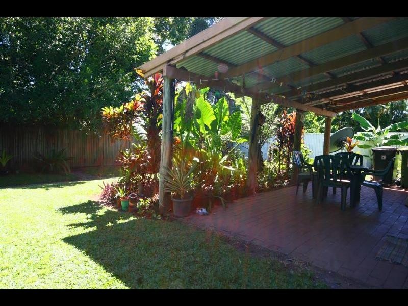 2/40 Lake Placid Road, Caravonica QLD 4878