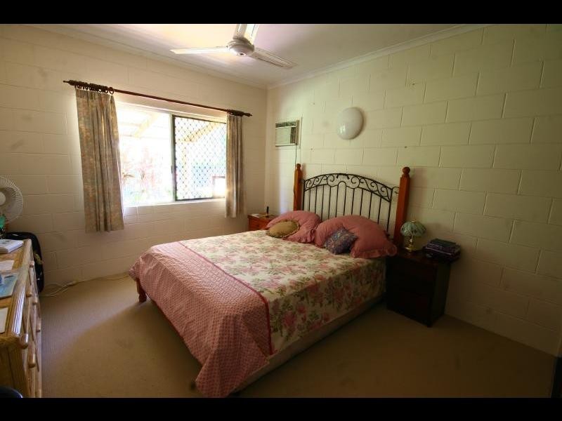 2/40 Lake Placid Road, Caravonica QLD 4878