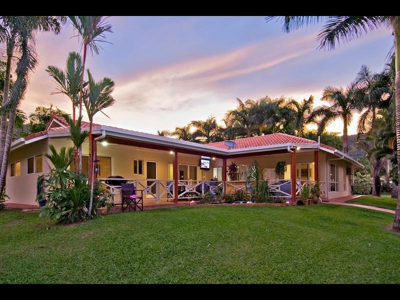 20-24 Joseph Banks Close, Kewarra Beach QLD 4879