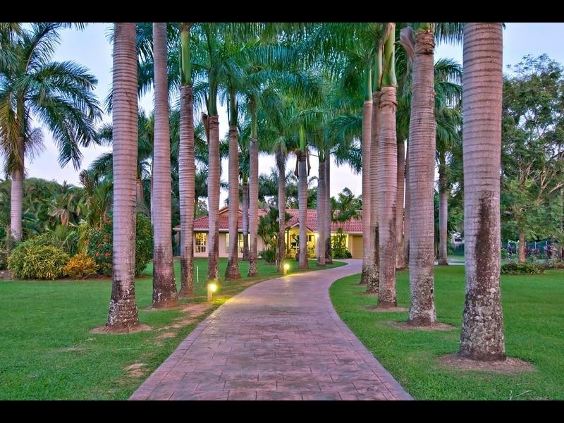 20-24 Joseph Banks Close, Kewarra Beach QLD 4879