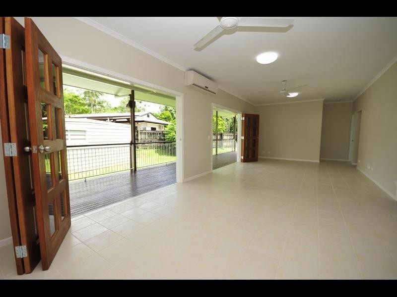 4 Diwi Diwi Street, Manoora QLD 4870