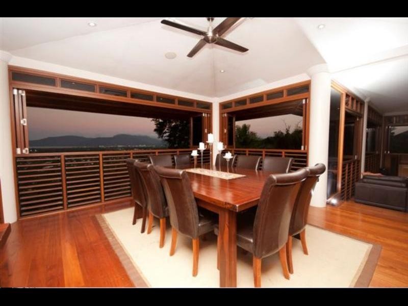 30 East Parkridge Drive, Brinsmead QLD 4870