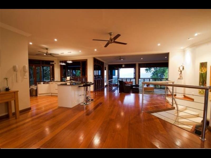 30 East Parkridge Drive, Brinsmead QLD 4870