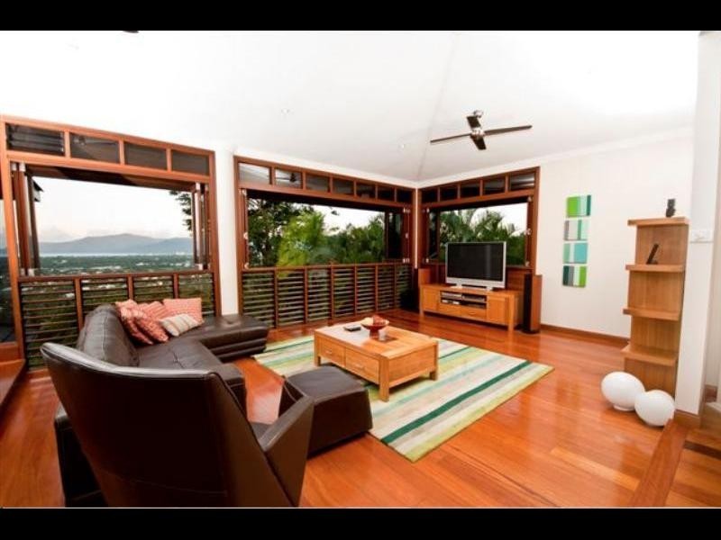 30 East Parkridge Drive, Brinsmead QLD 4870