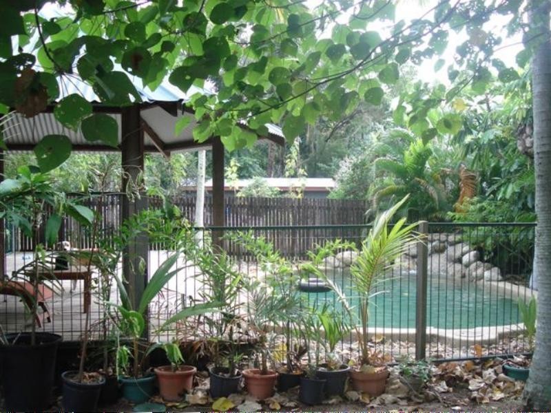 138  Pease Street, Manoora QLD 4870