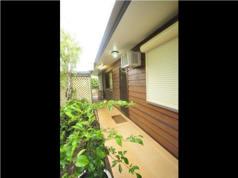 43 Alberta Drive, Woree QLD 4868