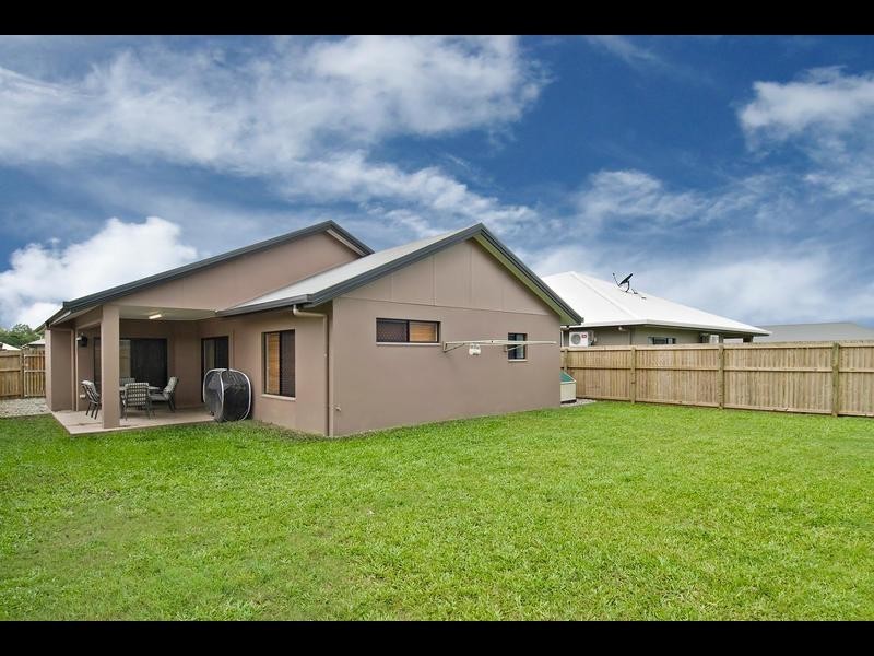 18 Fossilbrook Bend, Trinity Park QLD 4879