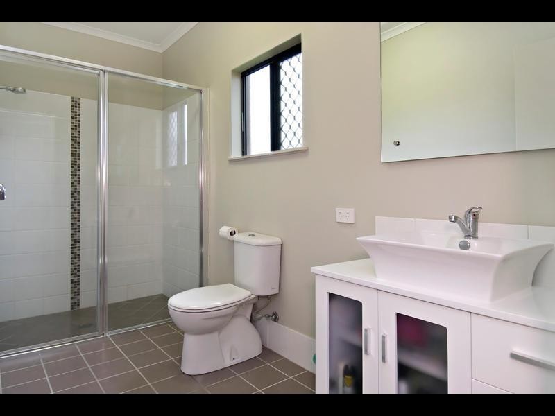 18 Fossilbrook Bend, Trinity Park QLD 4879