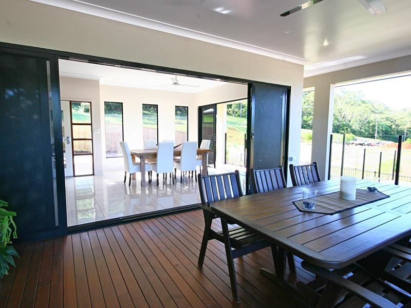 35 Catamaran Circuit, Trinity Beach QLD 4879