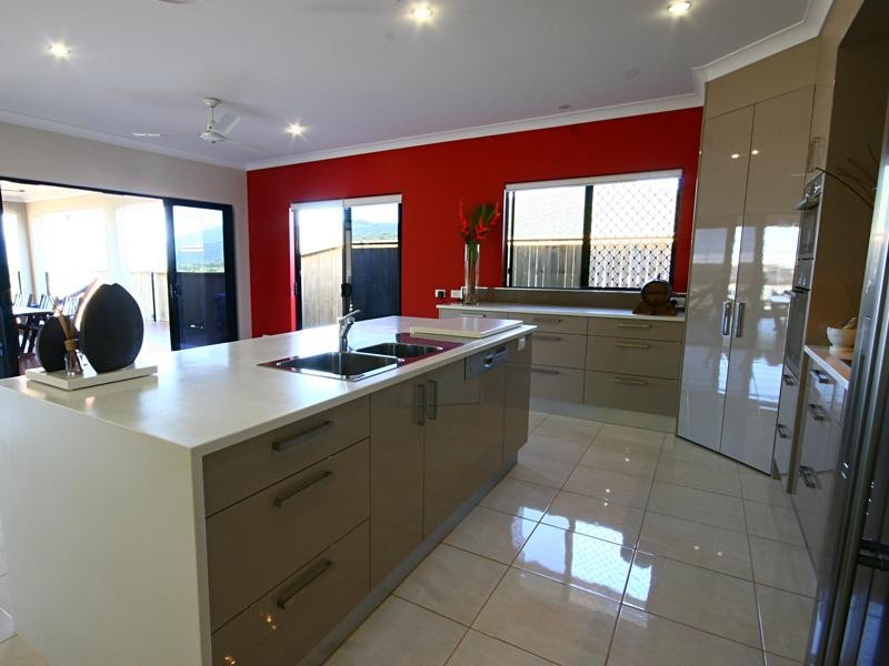 35 Catamaran Circuit, Trinity Beach QLD 4879