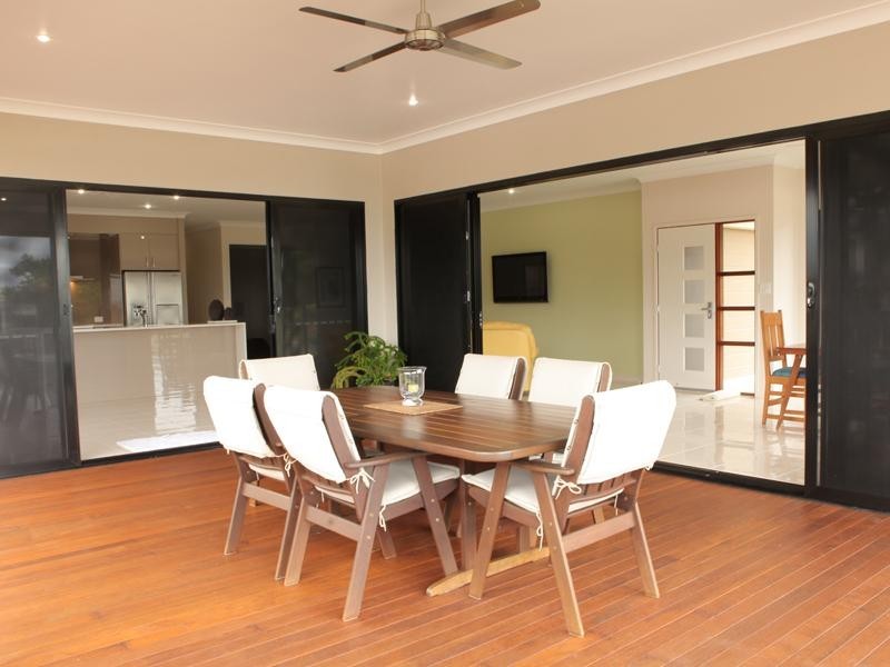 35 Catamaran Circuit, Trinity Beach QLD 4879
