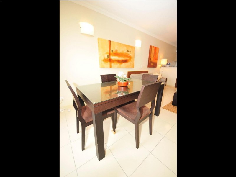 425/13 Mann Street, Westcourt QLD 4870