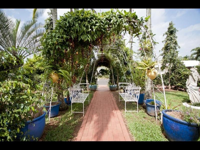 3 Tuffley Close, Kanimbla QLD 4870